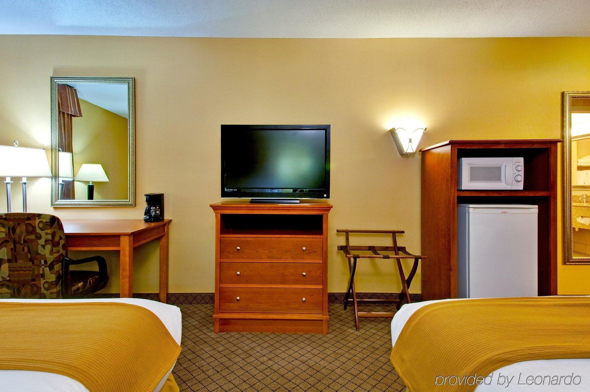 Holiday Inn Express Hurricane Mills Waverly By Ihg Habitación foto